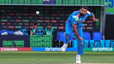 'शमी साब, बहुत हो गया ट्रेविस हेड का काम, अब...', चैंपियंस ट्रॉफी के सेमीफाइनल से पहले मोहम्मद शमी को मिला खास मैसेज SportsTak Hindi