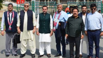 Champions Trophy 2025 के सेमीफाइनल से पहले BCCI उपाध्यक्ष का पाकिस्तान दौरा, इस वजह से सरहद पार जाएंगे राजीव शुक्ला SportsTak Hindi