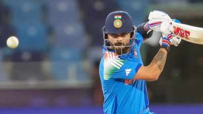 भारत से सेमीफाइनल में हार के बाद ऑस्ट्रेलियाई स्पिनर का दर्द आया बाहर, कहा - विराट कोहली के सामने गेंदबाजी करने से खिसियाहट... Virat Kohli