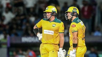 सचिन तेंदुलकर पर शेन वाटसन और बेन डंक का कहर, 43 और 47 गेंदों पर ठोके तूफानी शतक, भारत को 20 ओवर में 270 का टारगेट  SportsTak Hindi