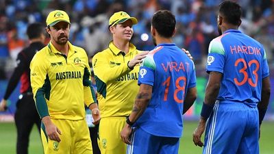 भारत-न्यूजीलैंड फाइनल से पहले 2 दिग्गजों ने संन्यास लेकर क्रिकेट जगत को चौंकाया, एक के बाद एक रिटायरमेंट देख किसी को नहीं हो रहा यकीन SportsTak Hindi