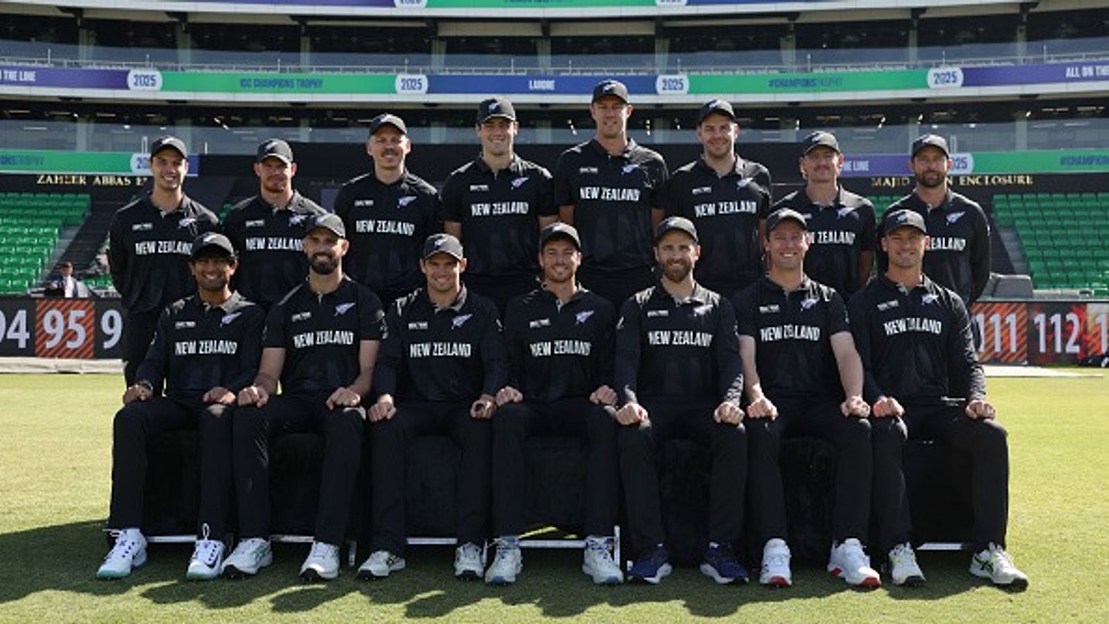 रोहित शर्मा को चौंकाने के लिए न्यूजीलैंड ने प्लेइंग XI में शामिल किया सिर्फ 7 वनडे मैच खेलने वाला खिलाड़ी, पिछली बार जब खेला था तो... रोहित शर्मा को चौंकाने के लिए न्यूजीलैंड ने प्लेइंग XI में शामिल किया सिर्फ 7 वनडे मैच खेलने वाला खिलाड़ी, पिछली बार जब खेला था तो...