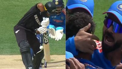 कुलदीप यादव ने रचिन रवींद्र का उड़ाया ऑफ स्टंप तो विराट कोहली ने जोश में मनाया जश्न, Live मैच में कुलदीप को...VIDEO Virat Kohli with Rachin Ravindra and Kuldeep Yadav