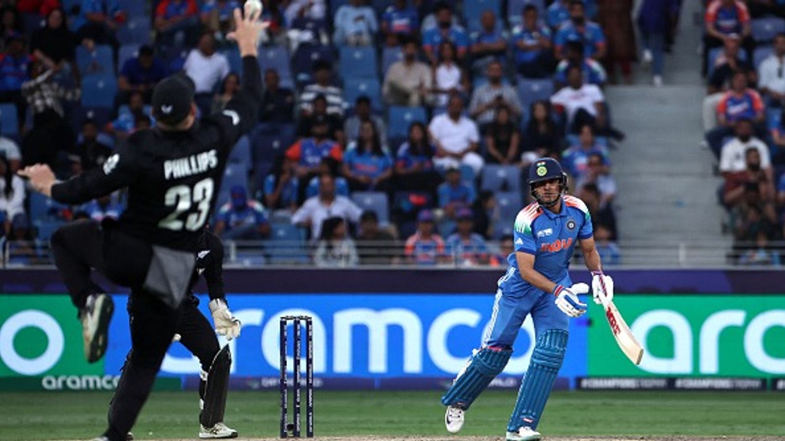 चैंपियंस ट्रॉफी में तीसरी बार ग्लेन फिलिप्स ने वो कैच लिया जिसे देख क्रिकेट जगत दे रहा है सलामी, गिल के उड़ गए होश, VIDEO चैंपियंस ट्रॉफी में तीसरी बार ग्लेन फिलिप्स ने वो कैच लिया जिसे देख क्रिकेट जगत दे रहा है सलामी, गिल के उड़ गए होश, VIDEO