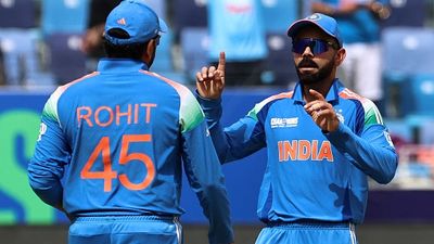 चैंपियंस ट्रॉफी जीतने वाली टीम इंडिया पर करोड़ों की बरसात, जानिए भारत और न्यूजीलैंड को ICC से कितनी मिली प्राइजमनी? Virat Kohli and Rohit Sharma in frame