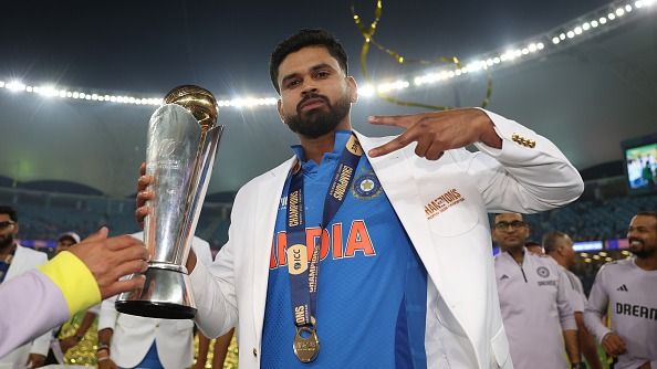 चैंपियंस ट्रॉफी में जीत के बाद श्रेयस अय्यर ने खोला अपने टोटके का बड़ा राज, कहा - मैंने अपने कान में... चैंपियंस ट्रॉफी में जीत के बाद श्रेयस अय्यर ने खोला अपने टोटके का बड़ा राज, कहा - मैंने अपने कान में...