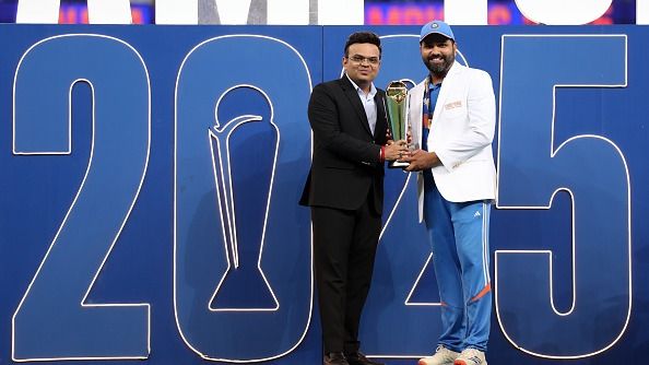  IND vs NZ: टीम इंडिया के हाथों में चैंपियंस ट्रॉफी आने के साथ ही क्‍यों मच गया बवाल? जानें पूरा मामला
