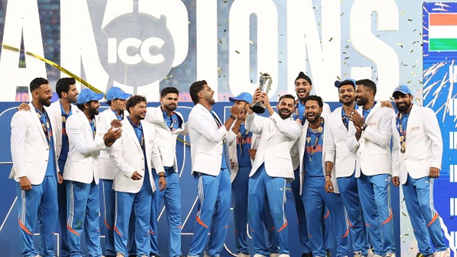 टीम इंडिया के दुबई में ही खेलने से खड़े होने वाले हंगामे पर वसीम अकरम ने सबको लताड़ा, कहा - ये पाकिस्तान में भी होते तो... टीम इंडिया के दुबई में ही खेलने से खड़े होने वाले हंगामे पर वसीम अकरम ने सबको लताड़ा, कहा - ये पाकिस्तान में भी होते तो...