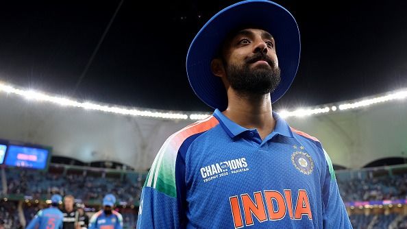 टीम इंडिया के दुबई में खेलने से उठने वाले विवाद पर वरुण चक्रवर्ती ने आलोचकों पर कसा तंज, ट्रॉफी जीत के बाद कहा - बहुत ट्रेवल किया और...