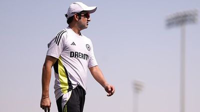 गौतम गंभीर का चैंपियंस ट्रॉफी जीतते ही बड़ा फैसला, टेस्ट टीम इंडिया की समस्या सुलझाने के लिए जाएंगे इंग्लैंड, जानें मामला   India's head coach Gautam Gambhir in frame