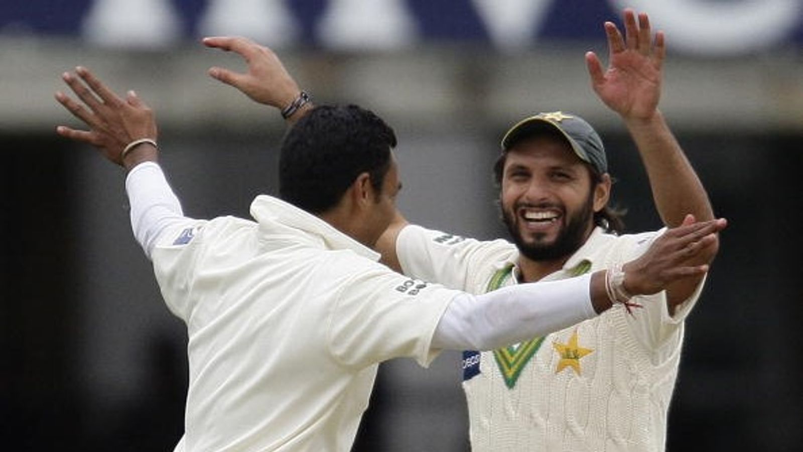 'शाहिद अफरीदी ने मुझे मेरा धर्म बदलने के लिए कहा था', पाकिस्तान के पूर्व क्रिकेटर ने लगाया बड़ा आरोप 'शाहिद अफरीदी ने मुझे मेरा धर्म बदलने के लिए कहा था', पाकिस्तान के पूर्व क्रिकेटर ने लगाया बड़ा आरोप