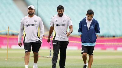 Exclusive: 'IPL से बाहर बैठने को कोई भी तैयार नहीं है', इंग्लैंड दौरे से ठीक पहले नवजोत सिद्धू ने टीम इंडिया को दी चेतावनी SportsTak Hindi