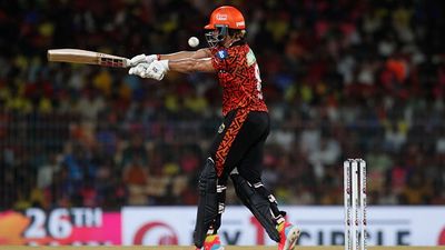 इंग्लैंड के खिलाफ टी20 सीरीज से बाहर होने वाले भारतीय ऑलराउंडर का हुआ यो-यो टेस्ट, IPL 2025 के पहले जानें क्या रहा रिजल्ट SportsTak Hindi