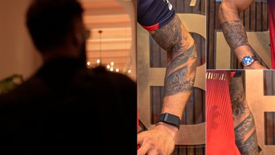 'अंधेरे में भी', विराट कोहली की IPL 2025 की एंट्री पर RCB ने जारी किया टीजर, बिना चेहरा दिखाए डाली पोस्ट, फोटो वायरल SportsTak Hindi