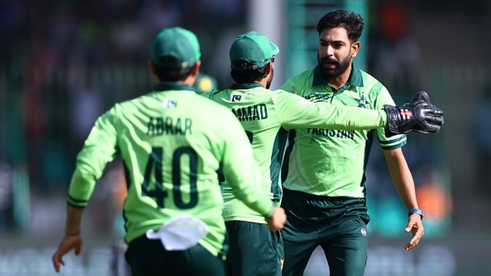 मोईन अली का पाकिस्तान क्रिकेट टीम पर हमला, तेज गेंदबाजी तिकड़ी की निकाली हवा, बोले- वो लोग बेस्ट नहीं हैं मोईन अली का पाकिस्तान क्रिकेट टीम पर हमला, तेज गेंदबाजी तिकड़ी की निकाली हवा, बोले- वो लोग बेस्ट नहीं हैं