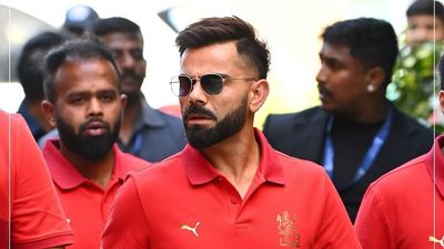 RCB में एंट्री करते हैं विराट कोहली ने खोला राज, बताया- क्यों सोशल मीडिया पर अब पहले की तरह नहीं डालते अपनी उपलब्धियां SportsTak Hindi