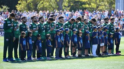 चैंपियंस ट्रॉफी की हार के बाद बदली पाकिस्तानी टीम न्यूजीलैंड के खिलाफ 91 रन पर सिमटी, पहले T20I मैच में ही लग गया 'दाग' SportsTak Hindi