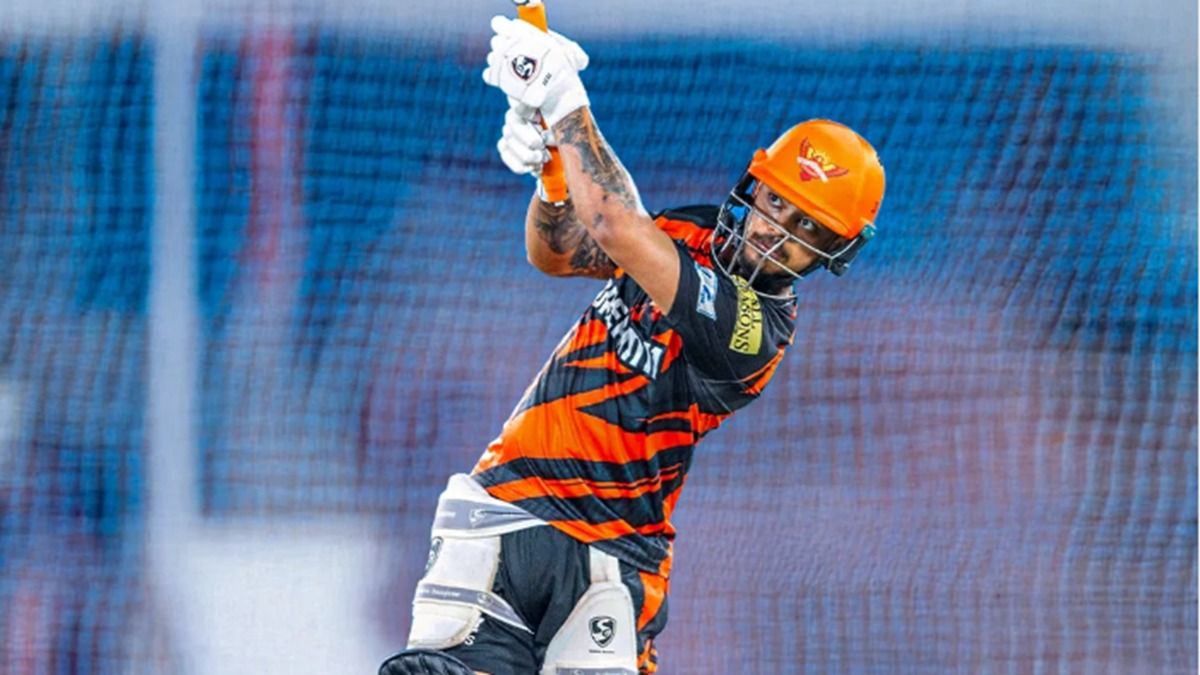 इशान किशन का IPL 2025 से पहले तूफान, 23 गेंदों में खेली 64 रन की हाहाकारी पारी, स्टार बल्लेबाज के दम पर टीम ने 44 गेंदों में बना डाले 117 रन, Video SportsTak Hindi