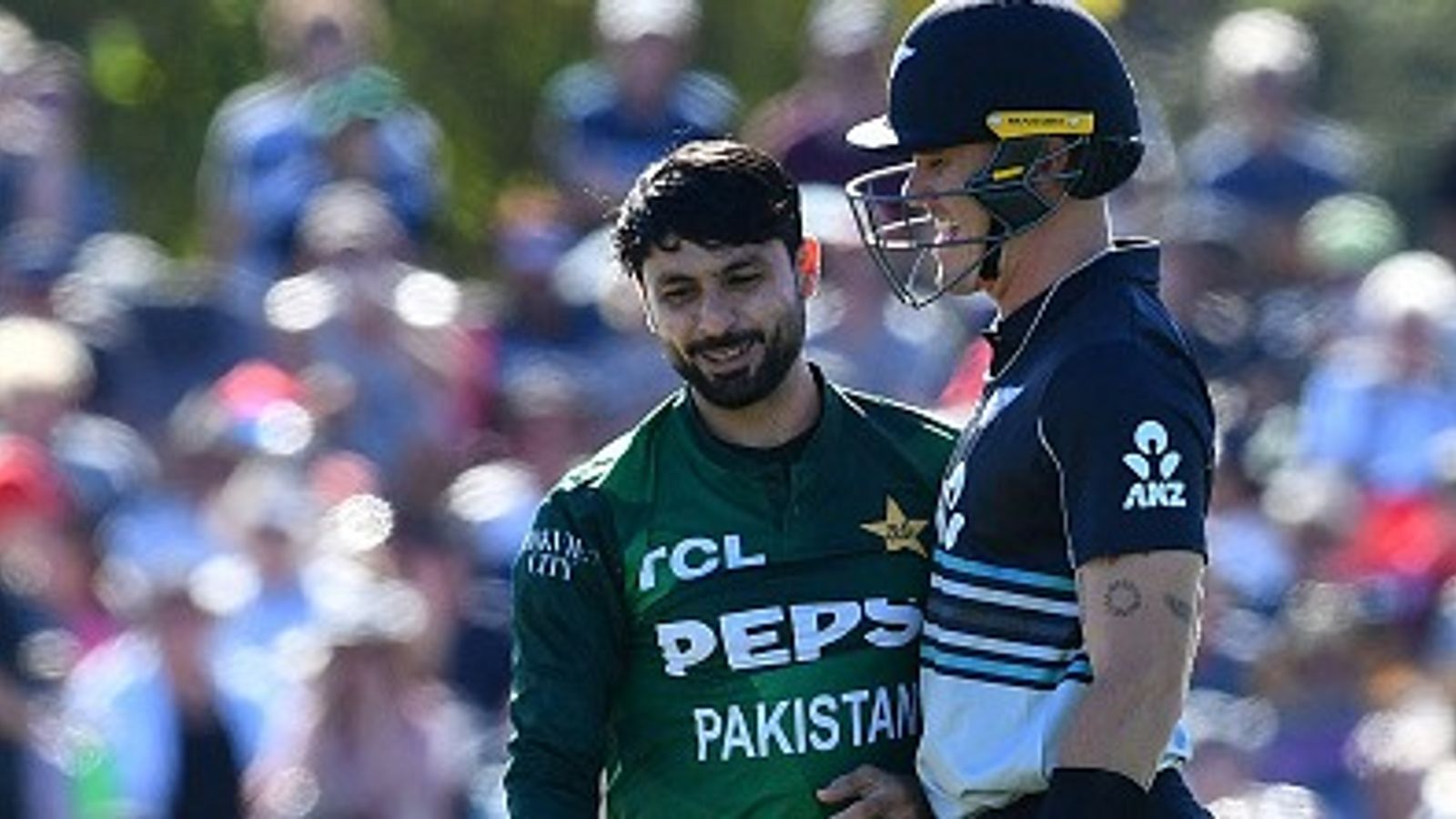 पाकिस्तान के खिलाफ धमाकेदार जीत से महज दो रन दूर थी न्यूजीलैंड टीम, तभी अंपायर के फैसले ने बल्लेबाज समेत पूरी दुनिया को चौंकाया, फिर... पाकिस्तान के खिलाफ धमाकेदार जीत से महज दो रन दूर थी न्यूजीलैंड टीम, तभी अंपायर के फैसले ने बल्लेबाज समेत पूरी दुनिया को चौंकाया, फिर...