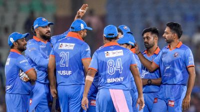 अंबाती रायडू की तूफानी पारी के दम पर सचिन तेंदुलकर की टीम इंडिया बनी विजेता, वेस्ट इंडीज को 6 विकेट से रौंदकर जीता खिताब SportsTak Hindi