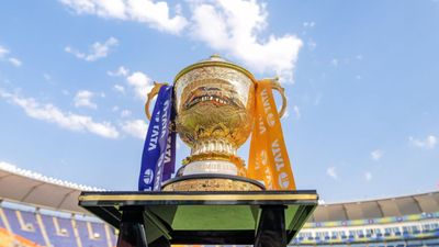 बड़ी खबर: BCCI ने IPL 2025 से पहले सभी कप्तानों को मैनेजर्स के साथ हेडक्वार्टर बुलाया, सामने आई मीटिंग की डिटेल्स SportsTak Hindi
