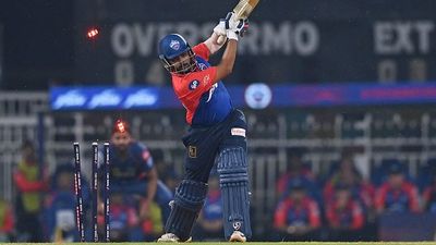IPL 2025 में अनसोल्ड रहे पृथ्वी शॉ की हो सकती है वापसी, पंजाब किंग्स के स्टार ने बताया रास्ता, कहा-अगर वह ... SportsTak Hindi