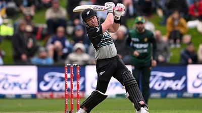 फिन एलन और टिम सीफर्ट के धूम-धड़ाके से न्यूजीलैंड ने पाकिस्तान को फिर रौंदा, 5 विकेट से जीता दूसरा टी20 मैच SportsTak Hindi