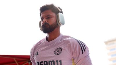 श्रेयस अय्यर ने भारतीय टेस्ट टीम में वापसी पर तोड़ी चुप्पी, इंग्लैंड दौरे के सेलेक्शन पर बोले- ...उलझाने का मतलब नहीं Shreyas Iyer