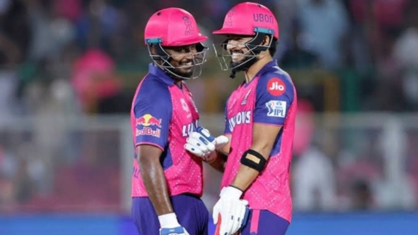 रियान पराग ने IPL 2025 से पहले तहलका मचाया, बिना आउट हुए 16 चौकों-10 आसमानी छक्कों से कूट दिए 144 रन, सैमसन-जायसवाल बने फैन, देखिए Video रियान पराग ने IPL 2025 से पहले तहलका मचाया, बिना आउट हुए 16 चौकों-10 आसमानी छक्कों से कूट दिए 144 रन, सैमसन-जायसवाल बने फैन, देखिए Video