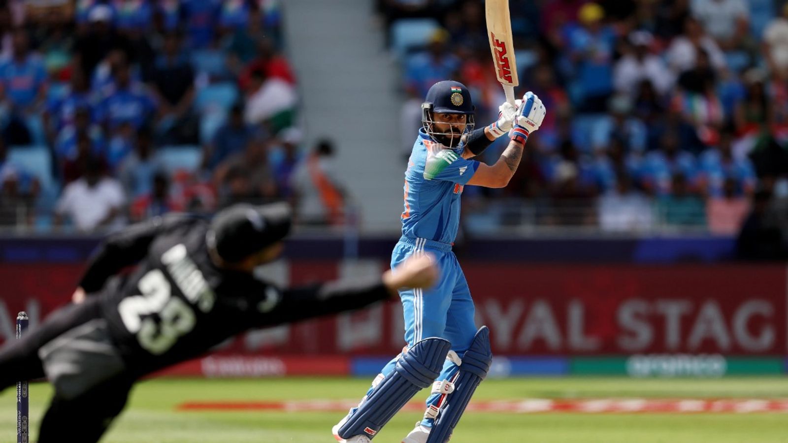 ग्लेन फिलिप्स ने चैंपियंस ट्रॉफी में एक हाथ से विराट कोहली का कैच लपकने की सुनाई पूरी कहानी, बोले- मैं जानता था कि वह... ग्लेन फिलिप्स ने चैंपियंस ट्रॉफी में एक हाथ से विराट कोहली का कैच लपकने की सुनाई पूरी कहानी, बोले- मैं जानता था कि वह...