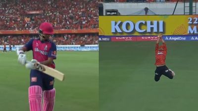 अभिनव मनोहर बने सुपरमैन, एक हाथ से लपका यशस्वी जायसवाल का हैरतअंगेज कैच, बल्लेबाज के उड़े होश, VIDEO SportsTak Hindi