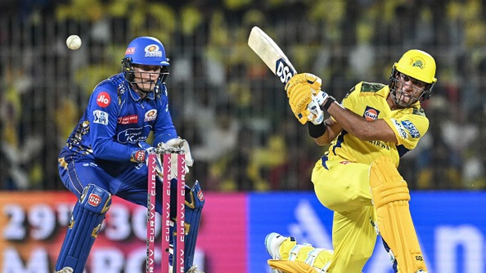 CSK vs MI: चेन्नई सुपर किंग्स ने जीत के साथ किया आगाज, घरेलू मैदान पर छाए रचिन और नूर, मुंबई को दी 4 विकेट से पटखनी CSK vs MI: चेन्नई सुपर किंग्स ने जीत के साथ किया आगाज, घरेलू मैदान पर छाए रचिन और नूर, मुंबई को दी 4 विकेट से पटखनी