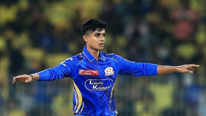 Vignesh Puthur: मुंबई इंडियंस ने विग्नेश पुथुर को ऑक्शन में लेने के बाद भेज दिया था साउथ अफ्रीका, इस वजह से CSK के खिलाफ कराया डेब्यू