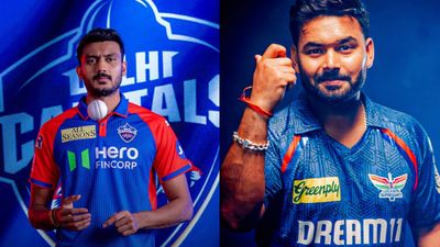 DC vs LSG: दिल्ली कैपिटल्स ने टॉस जीतकर किया गेंदबाजी का फैसला, केएल राहुल नहीं हैं टीम का हिस्सा, जानें दोनों टीमों की प्लेइंग 11 SportsTak Hindi