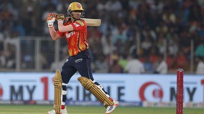 कौन हैं एक ओवर में छह छक्के लगाने वाले प्रियांश आर्य? IPL डेब्यू में पंजाब किंग्स के लिए ठोके 47 रन, गौतम गंभीर से है खास कनेक्शन SportsTak Hindi