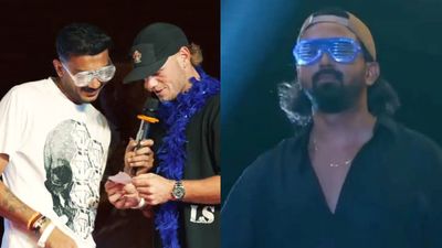 दिल्ली कैपिटल्स की टीम में सबसे बड़े खिलाड़ी की धमाकेदार अंदाज में की एंट्री, साथी खिलाड़ियों की मस्ती और रैंप वॉक का VIDEO वायरल SportsTak Hindi