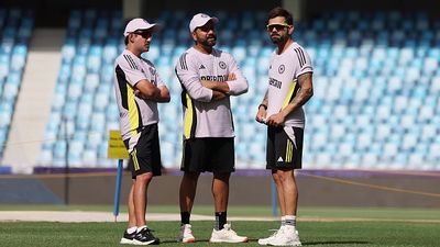 चैंपियंस ट्रॉफी जीतने के बावजूद टीम इंडिया से इन दिग्गजों की हो सकती है छुट्टी! गौतम गंभीर से BCCI की मीटिंग के बाद... : रिपोर्ट SportsTak Hindi