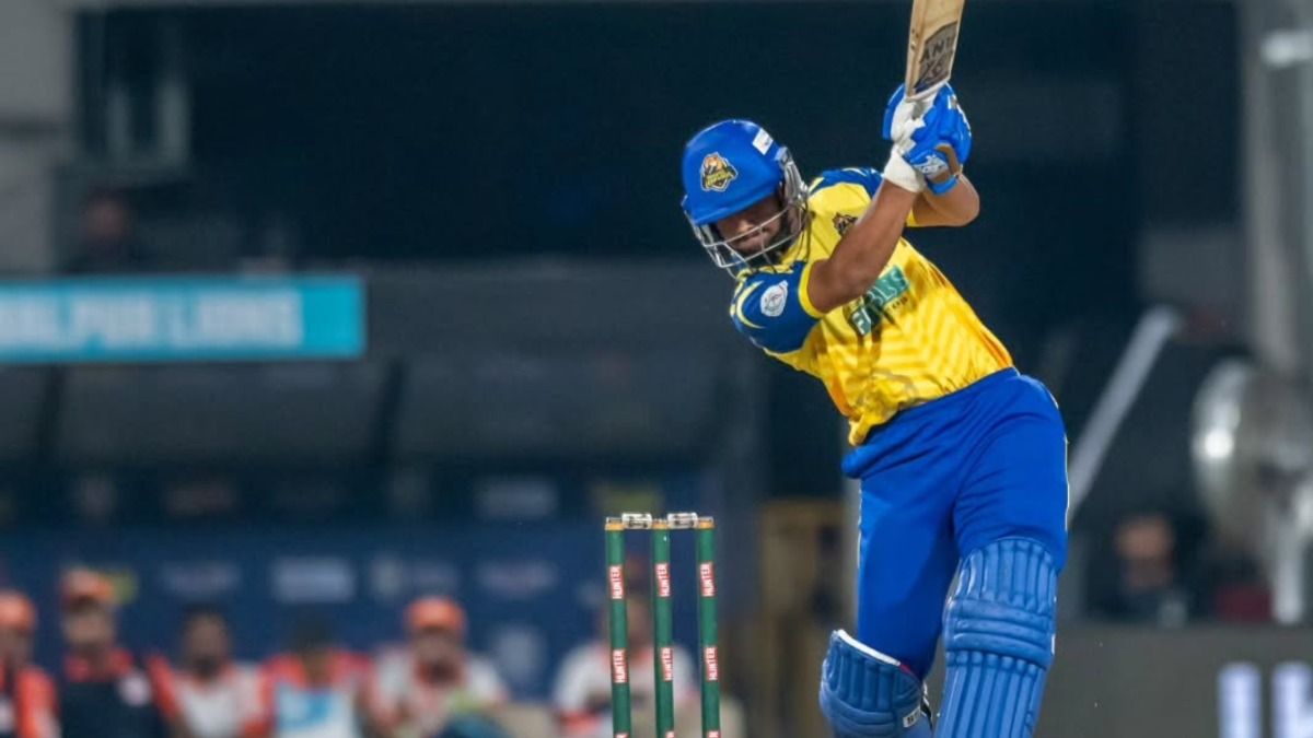 IPL 2025: आईपीएल में सिर्फ छक्के उड़ाता है यह भारतीय बल्लेबाज, 32 गेंद में शतक बना रखा है रिकॉर्ड, 30 लाख रुपये की लगी थी बोली