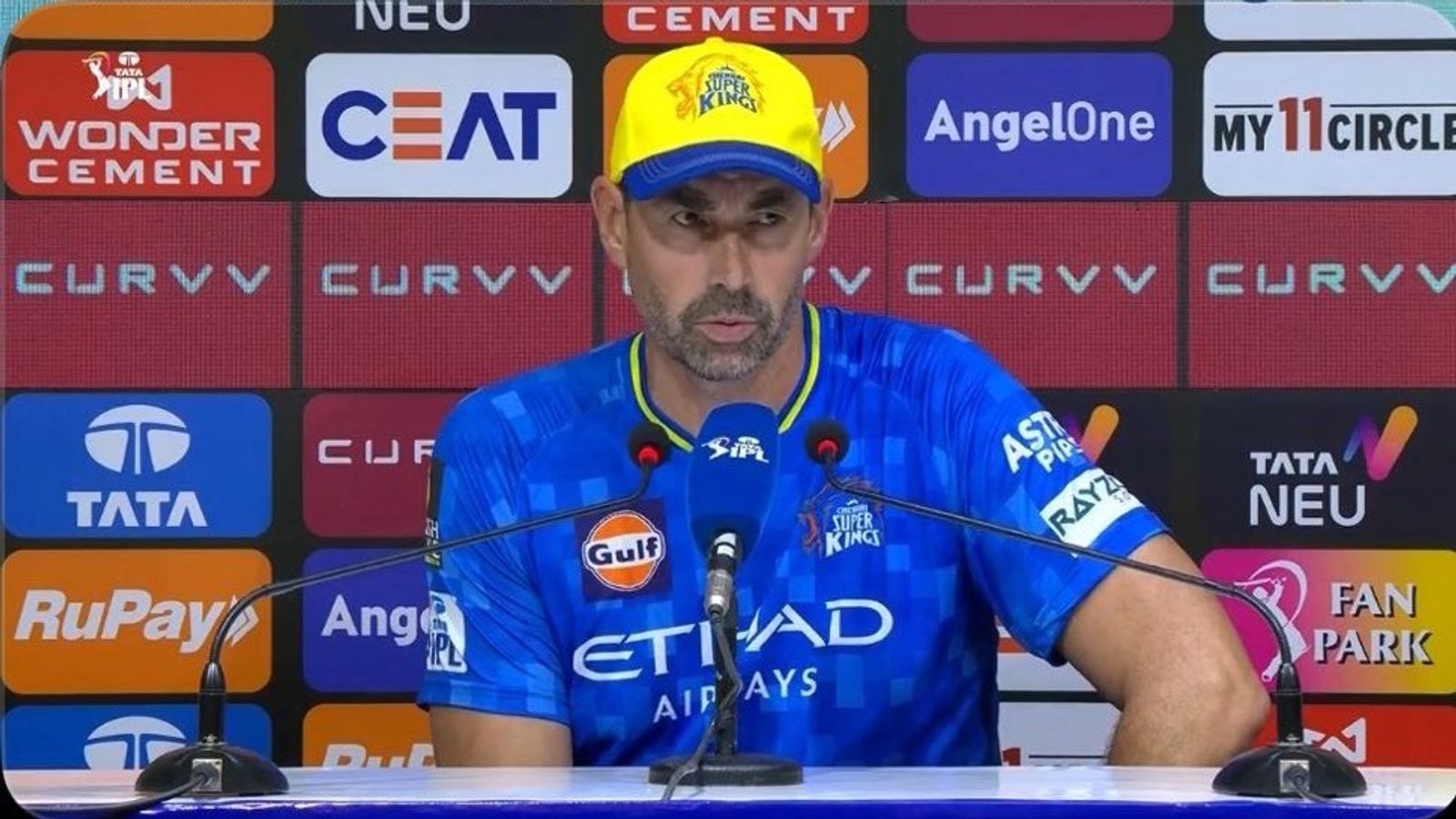 स्टीफन फ्लेमिंग को प्रेस कॉन्फ्रेंस में आया गुस्सा, रिपोर्टर ने उठाए CSK की बैटिंग लाइनअप पर सवाल, कोच बोले- आप कैसे हमें पुराना कह सकते हो स्टीफन फ्लेमिंग को प्रेस कॉन्फ्रेंस में आया गुस्सा, रिपोर्टर ने उठाए CSK की बैटिंग लाइनअप पर सवाल, कोच बोले- आप कैसे हमें पुराना कह सकते हो