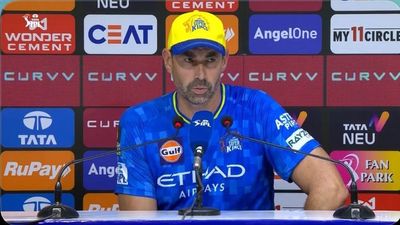 स्टीफन फ्लेमिंग को प्रेस कॉन्फ्रेंस में आया गुस्सा, रिपोर्टर ने उठाए CSK की बैटिंग लाइनअप पर सवाल, कोच बोले- आप कैसे हमें पुराना कह सकते हो SportsTak Hindi