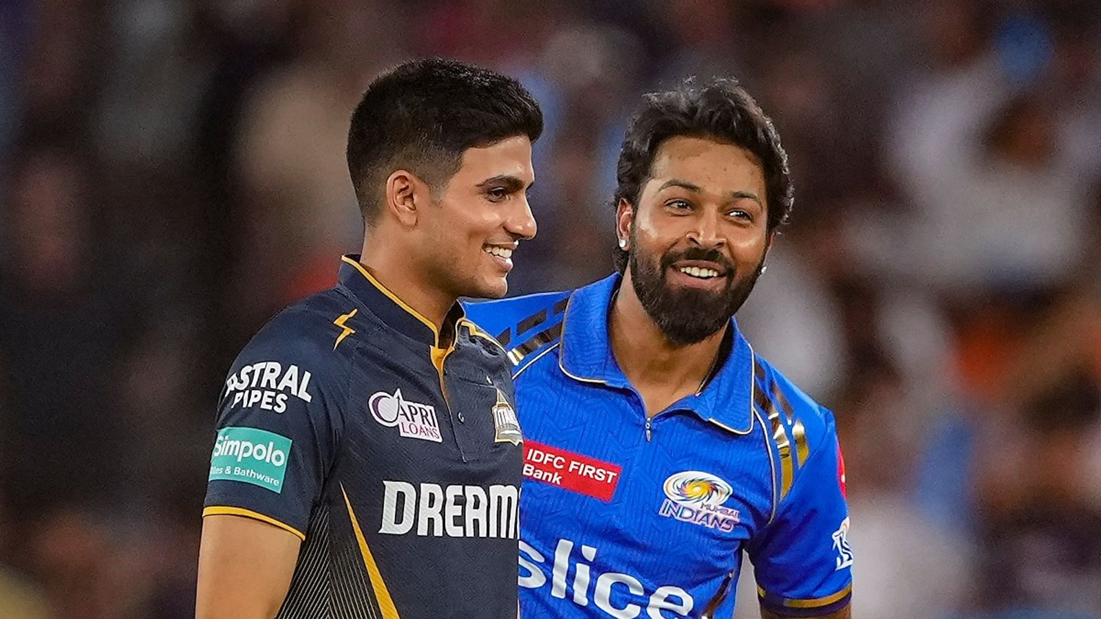 गुजरात के सामने टॉस जीतने के बाद हार्दिक पंड्या को पिछले साल मिलने वाली हार की आई याद, कहा - काली मिट्टी में... गुजरात के सामने टॉस जीतने के बाद हार्दिक पंड्या को पिछले साल मिलने वाली हार की आई याद, कहा - काली मिट्टी में...