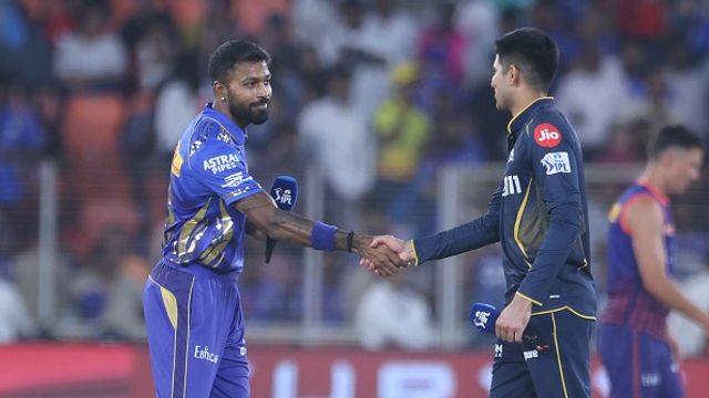 IPL 2025 Points Table Update : गुजरात से हारकर मुंबई इंडियंस का अंकतालिका में बुरा हाल, गिल की टीम ने टॉप-4 में बनाई जगह हार्दिक पंड्या और शुभमन गिल