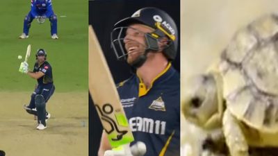 IPL की सबसे धीमी बाउंसर! जोस बटलर ने हंसते हुए जड़ा चौका तो कछुए की तस्वीर से मुंबई ने अपने खिलाड़ी का उड़ाया मजाक, VIDEO वायरल Jos Buttler after hitting a boundary off a slow bouncer