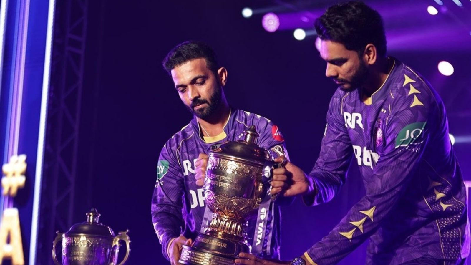IPL 2025: कोलकाता नाइट राइडर्स को मुंबई इंडियंस से टक्कर से पहले बड़ी राहत, फिट हो गया सूरमा खिलाड़ी IPL 2025: कोलकाता नाइट राइडर्स को मुंबई इंडियंस से टक्कर से पहले बड़ी राहत, फिट हो गया सूरमा खिलाड़ी