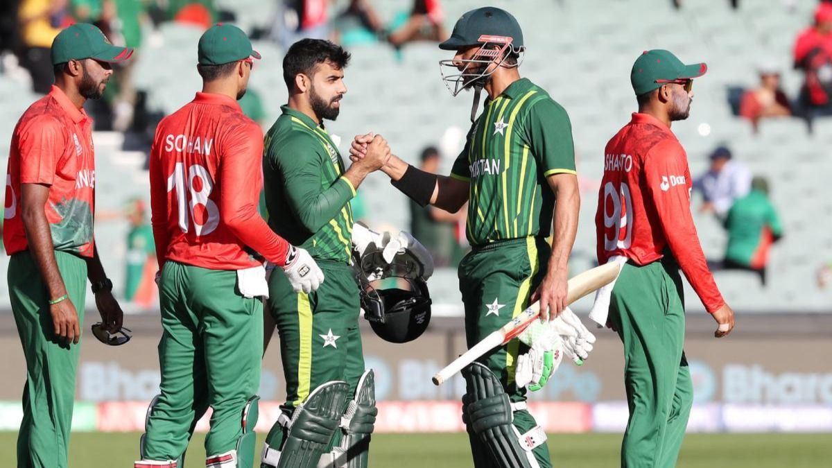 PAK vs BAN: पाकिस्तान और बांग्लादेश ने 3 वनडे की सीरीज को टी20 में बदला, भारत की मेजबानी वाले इन टूर्नामेंट के चलते उठाया कदम