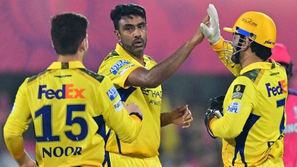 'आर अश्विन को बाहर मत करो, मगर उन्‍हें बॉलिंग करने से रोको', लगातार दो हार के बाद चेन्‍नई सुपर किंग्‍स को भारतीय दिग्‍गज ने दी सलाह