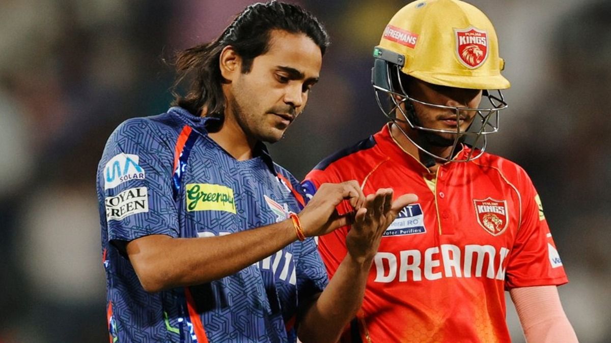 LSG के गेंदबाज पर गिरी बीसीसीआई की गाज, PBKS के बल्‍लेबाज के पास नोटबुक सेलिब्रेशन करने के लिए मिली तगड़ी सजा