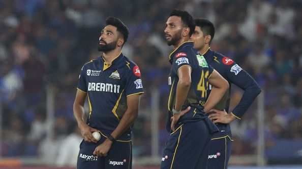 प्रसिद्ध कृष्णा ने RCB के बल्लेबाज को मांकडिंग करने की दी चेतावनी, फिर अगली गेंद पर जो हुआ उसने सभी को हैरान कर दिया, VIDEO