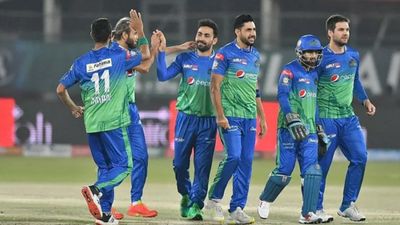 PSL टीम मालिक ने पाकिस्तानी बोर्ड की उड़ाई धज्जियां, IPL के साथ टूर्नामेंट कराने की खोली पोल, कहा- दुख की बात है कि... SportsTak Hindi