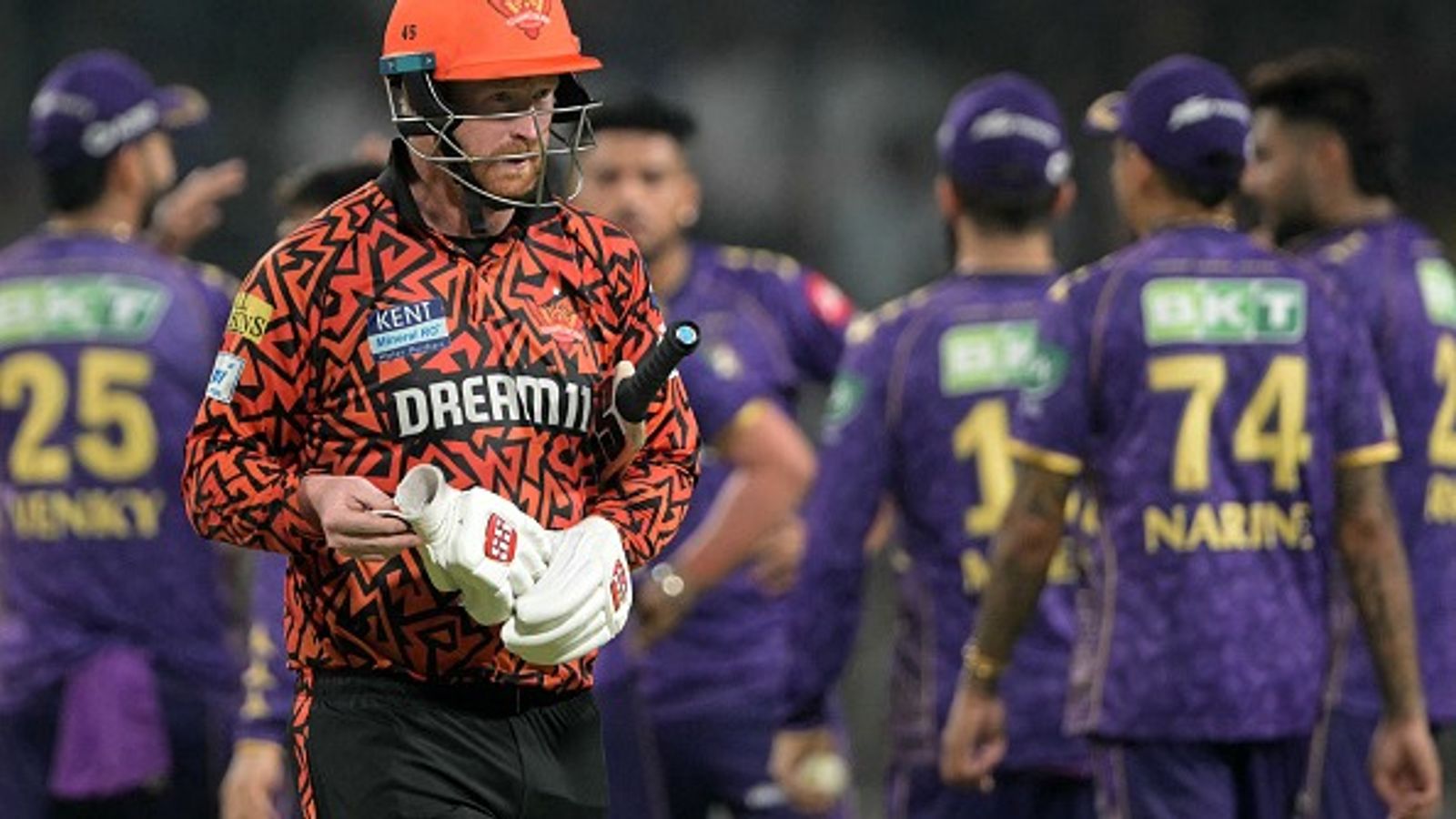 IPL फाइनल हारने का बदला नहीं ले सका हैदराबाद, अय्यर की तूफानी पारी और कहर गेंदबाजी से जीती KKR IPL फाइनल हारने का बदला नहीं ले सका हैदराबाद, अय्यर की तूफानी पारी और कहर गेंदबाजी से जीती KKR